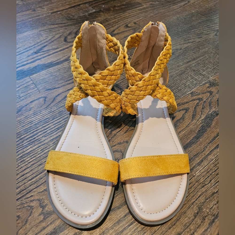 Journee Women's Yellow Lucinda Gladiator Sandals Size 10